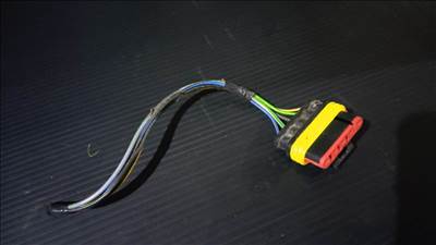 64877 Fiat 500 2007-2015  hátsó lámpa elektromos csatlakozó