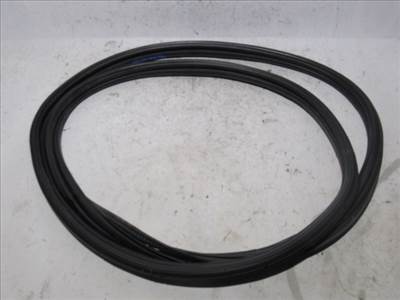 130619 Lancia Delta csomagtérajtó kéder gumi  