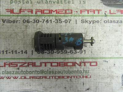 Fiat Stilo 3 ajtós bal oldali zárbetét ház