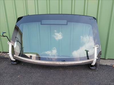 Skoda Superb II csomagtérajtó felső 3T5827024