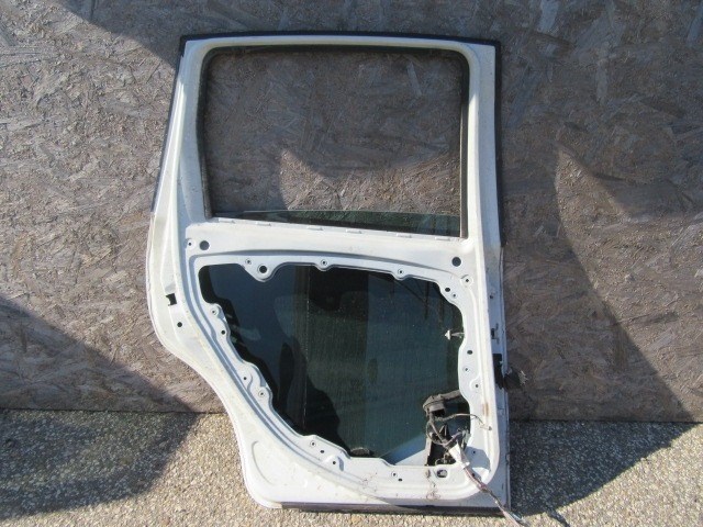 138904 Fiat Croma 2005-2010 fehér színű bal hátsó ajtó 51801610 3. kép