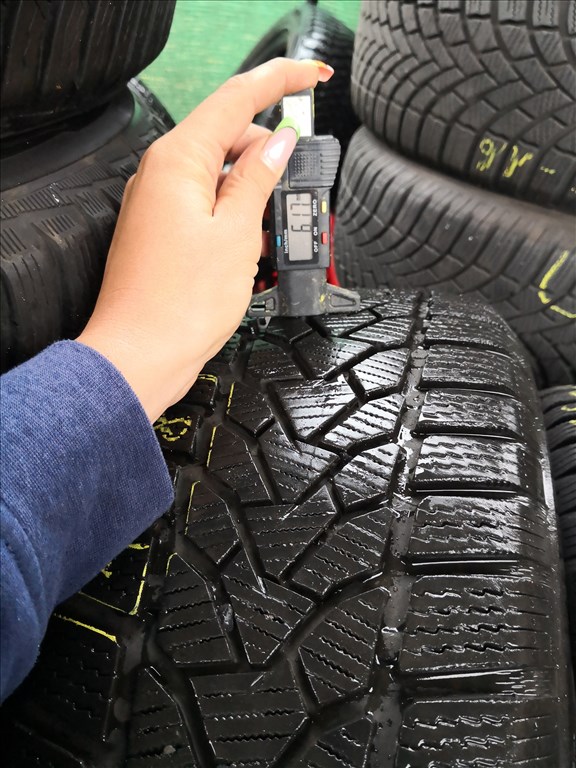 195/60 R16 Uniroyal téli gumi 25000ft a 2db/448/ 1. kép