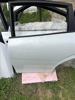 Seat León II Bal hátsó ajtó LS9R szín