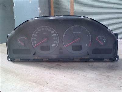 VOLVO S80 98.05.01-06.02.28 Kilóméteróra