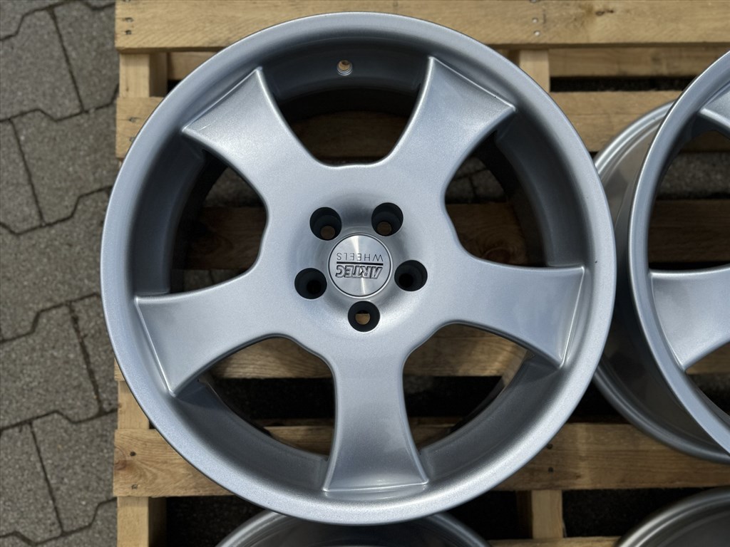 R17 5x100 Artec MR807 Germany 8J ET35 alufelnik felnik 17" 17col 7. kép