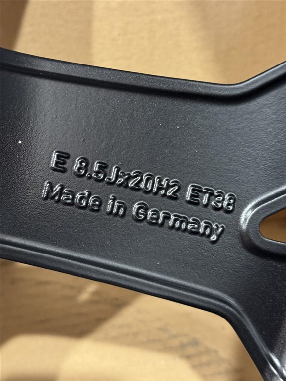 R20 Original audi 8.5J ET38 - 83A 601 025AC 83A601025AC 1db alufelni 6. kép