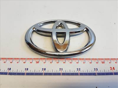 Toyota Yaris (XP130) hátsó jel (embléma)