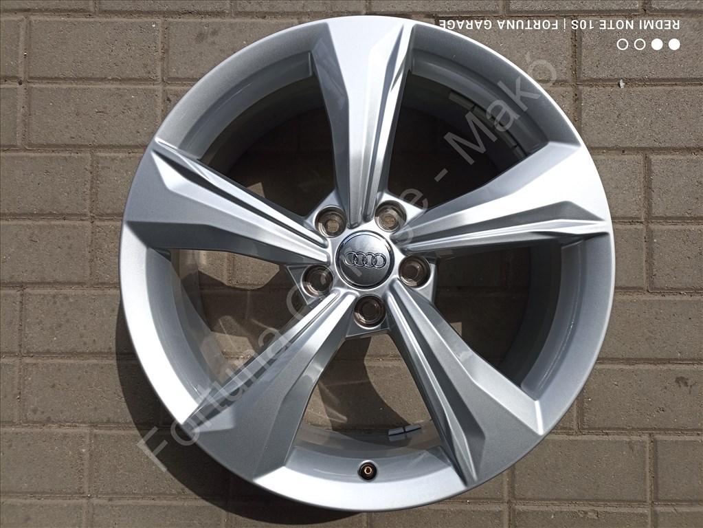 5x112 19" Audi Q5 (80A) újszerű alufelni garnitúra 5. kép