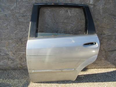 138906 Fiat Croma 2005-2010 bal hátsó ezüst színű ajtó 51801610