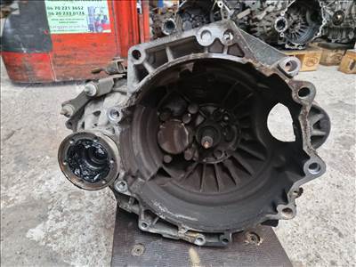 Volkswagen Golf IV 1.4 16V DUW váltó (5 sebességes)