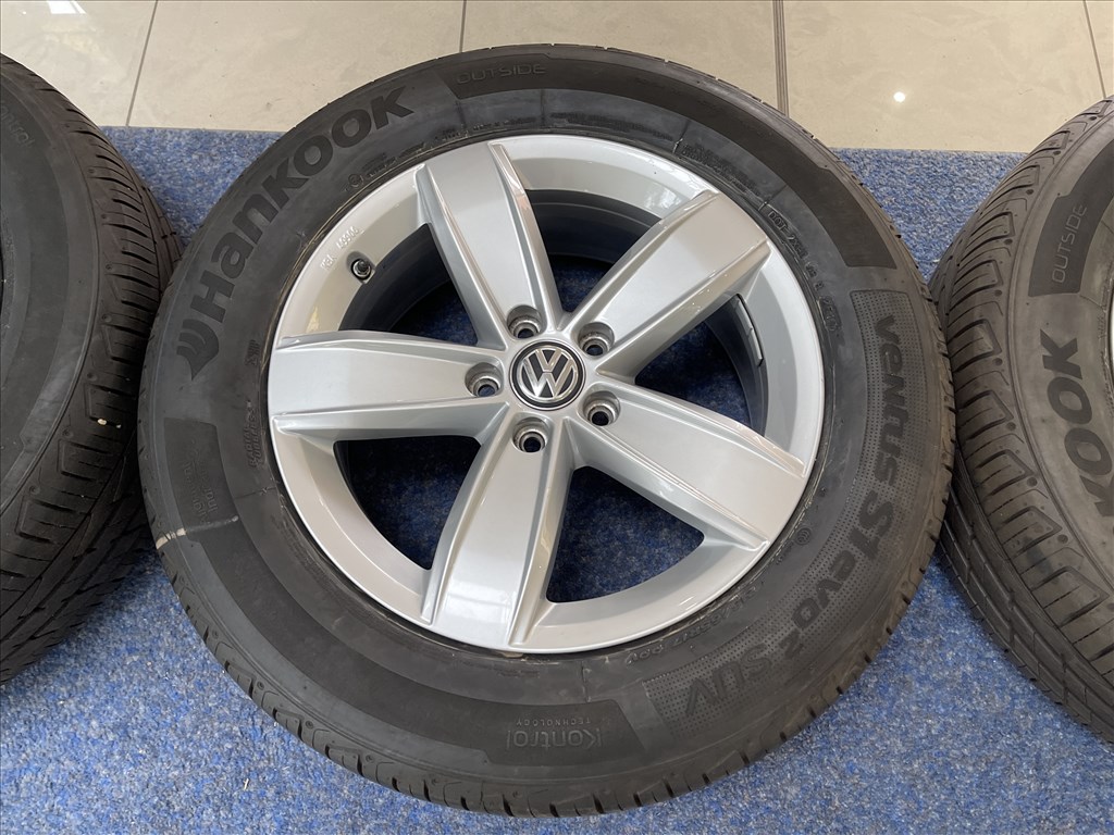 Volkswagen 17 gyári alufelni felni, 5x112, 215/55 nyári, Passat (1502) 5. kép
