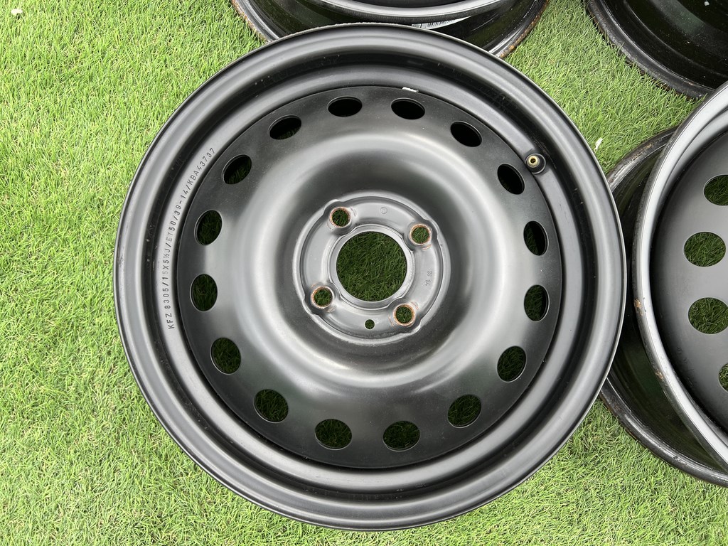 4x100 15" Renault gyári lemezfelni 5,5Jx15h2 ET50 2. kép