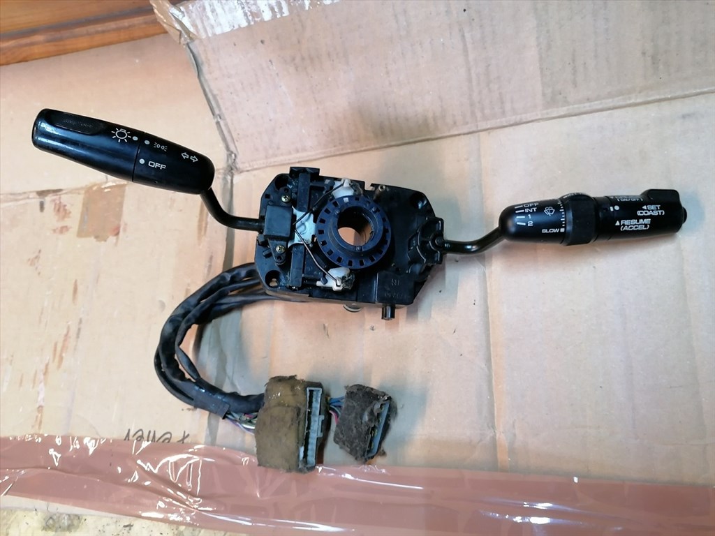 Mitsubishi Eclipse I ablakemelő féltengely kormánykapcsoló ablakkapcsoló 5. kép