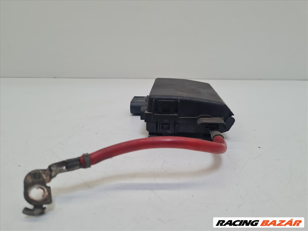 Volkswagen Golf IV biztosítéktábla motortér (19894) 1j0937550aa 3. kép