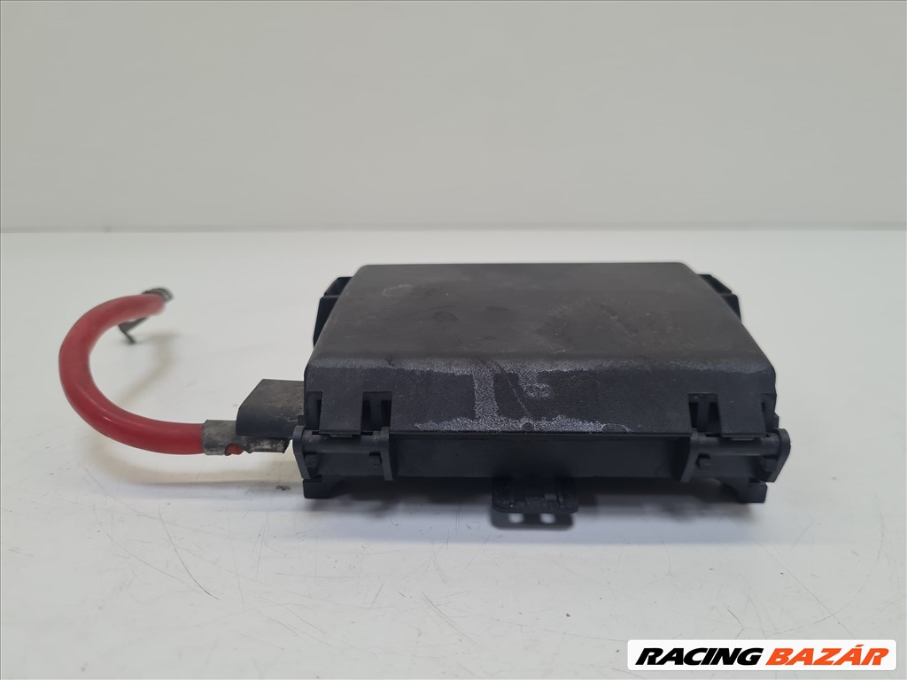 Volkswagen Golf IV biztosítéktábla motortér (19894) 1j0937550aa 4. kép