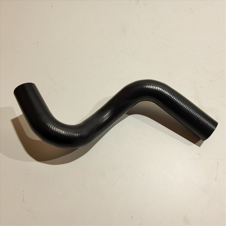 Alfa Romeo GT, 147 1,9 Diesel utángyártott új,  jobb oldali vízcső a vízhűtő és a motor között 46814855 1. kép