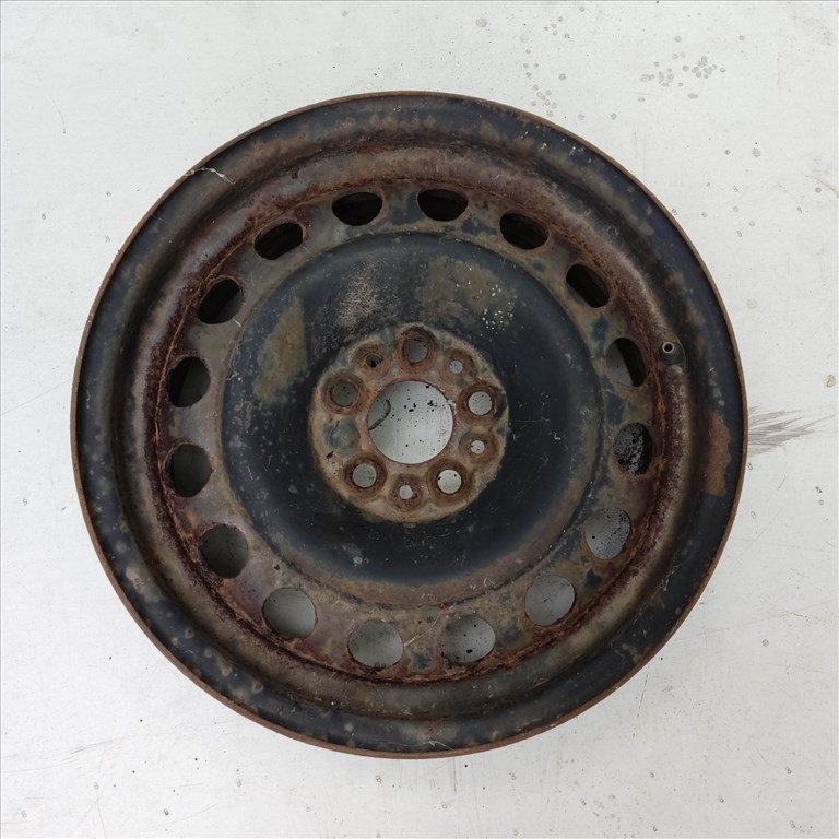 189423 Fiat Ulysse, Lancia Phedra, Citroen C8, Peugeot 807 15"-os lemezfelni (1db) a képen látható állapotban 189582 1. kép