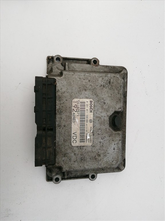 Fiat Stilo 2001-2007 1,9 8v Diesel 115 Le Motorvezérlő 0281011398 , 55187571 1. kép