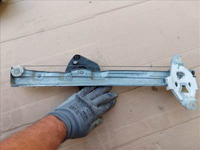 Citroen C4 II ablakemelő szerkezet bal első C4BESZ