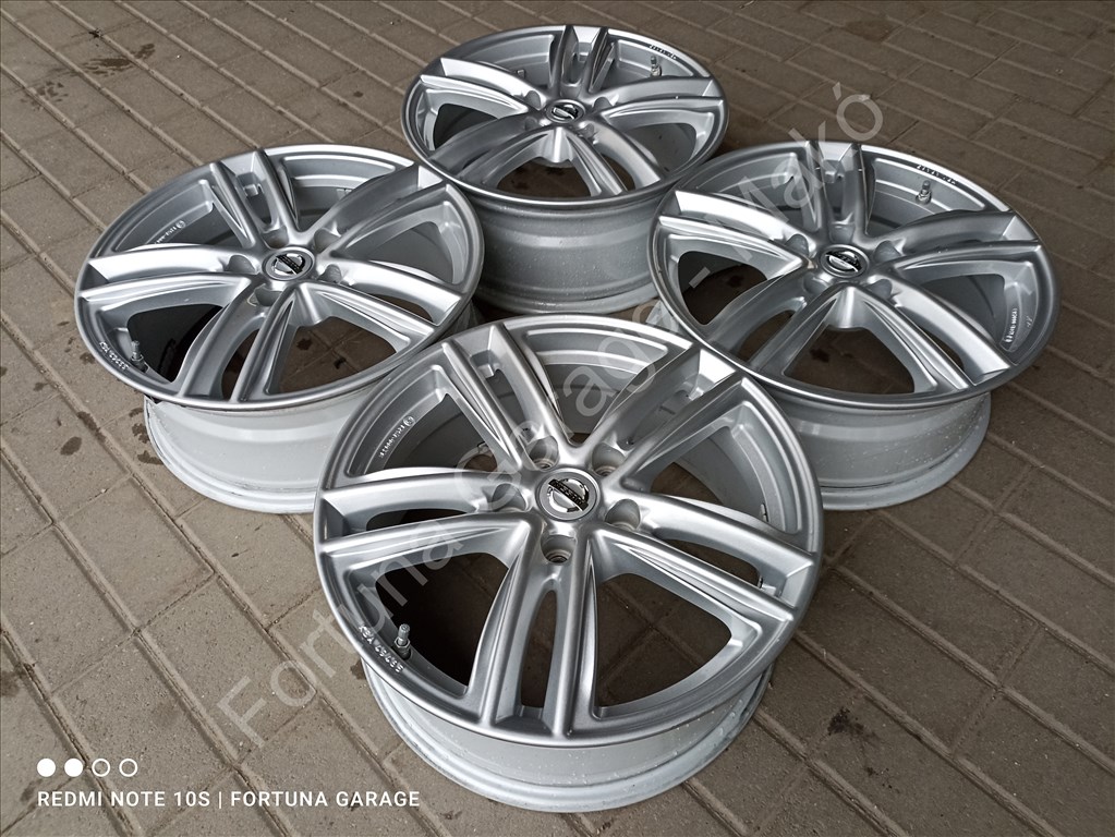 5x114,3 17" Nissan használt alufelni garnitúra +TPMS (117) 2. kép