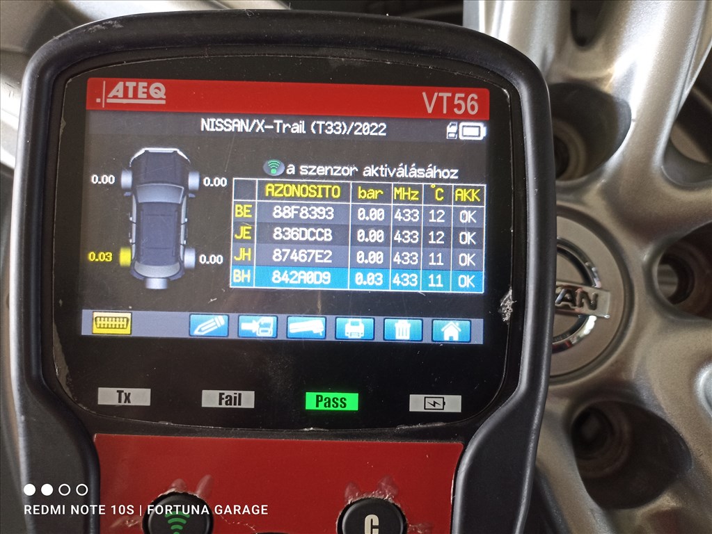 5x114,3 17" Nissan használt alufelni garnitúra +TPMS (117) 10. kép