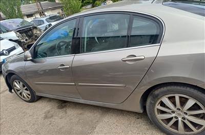 Renault Laguna III bontott alkatrészei