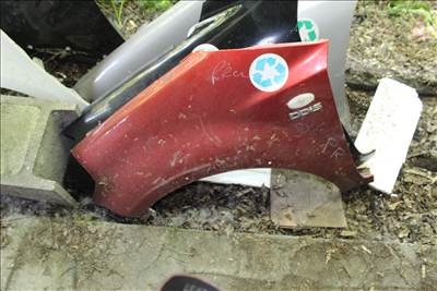 Suzuki SX4 bal első sárvédő 