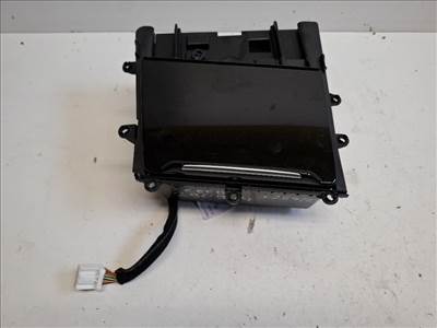 Kia X Ceed (CD) első tároló rekesz 84675J7000