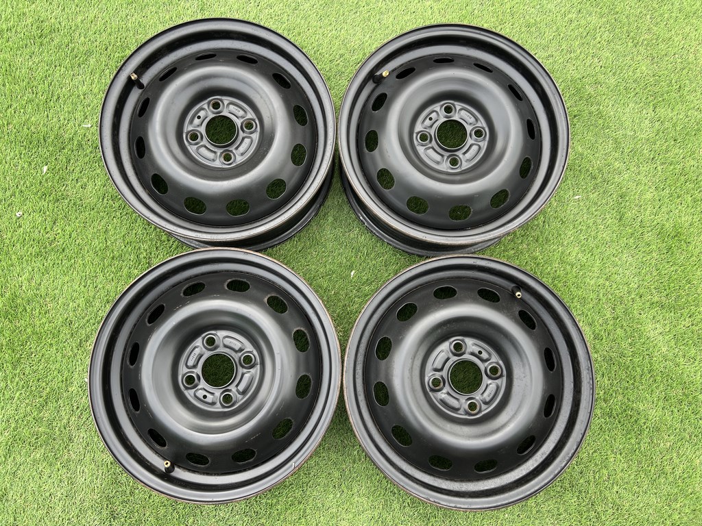 4x100 15" Toyota gyári lemezfelni 5,5Jx15h2 ET50 1. kép