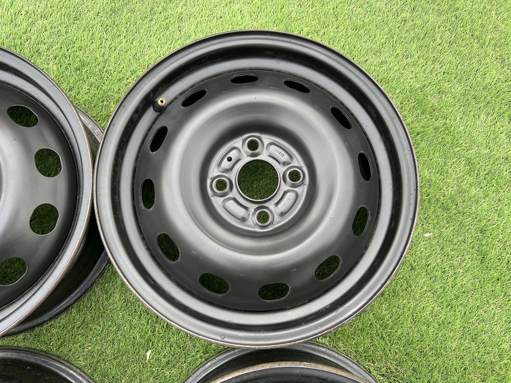 4x100 15" Toyota gyári lemezfelni 5,5Jx15h2 ET50 4. kép