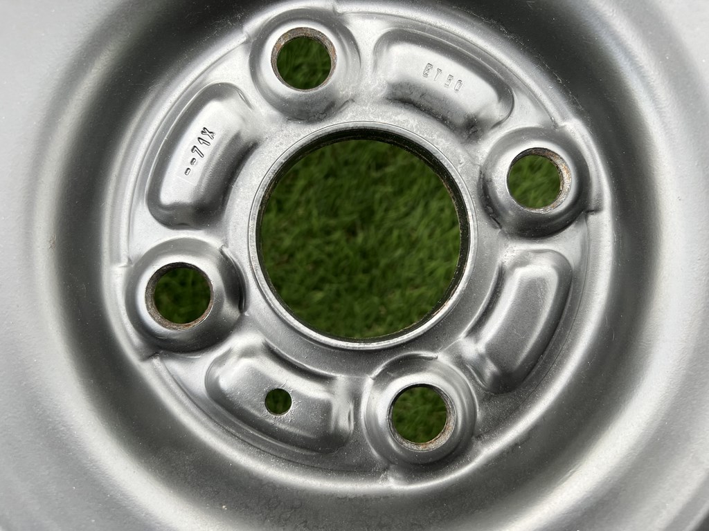 4x100 15" Toyota gyári lemezfelni 5,5Jx15h2 ET50 6. kép