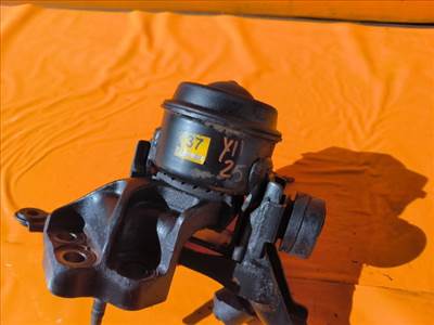 Toyota Yaris (XP90) Motor tartó bak (fém)