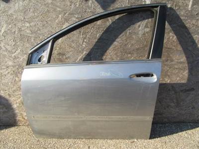 138899 Fiat Croma 2005-2010 ezüst színű jobb első ajtó a képen látható sérüléssel 51729673
