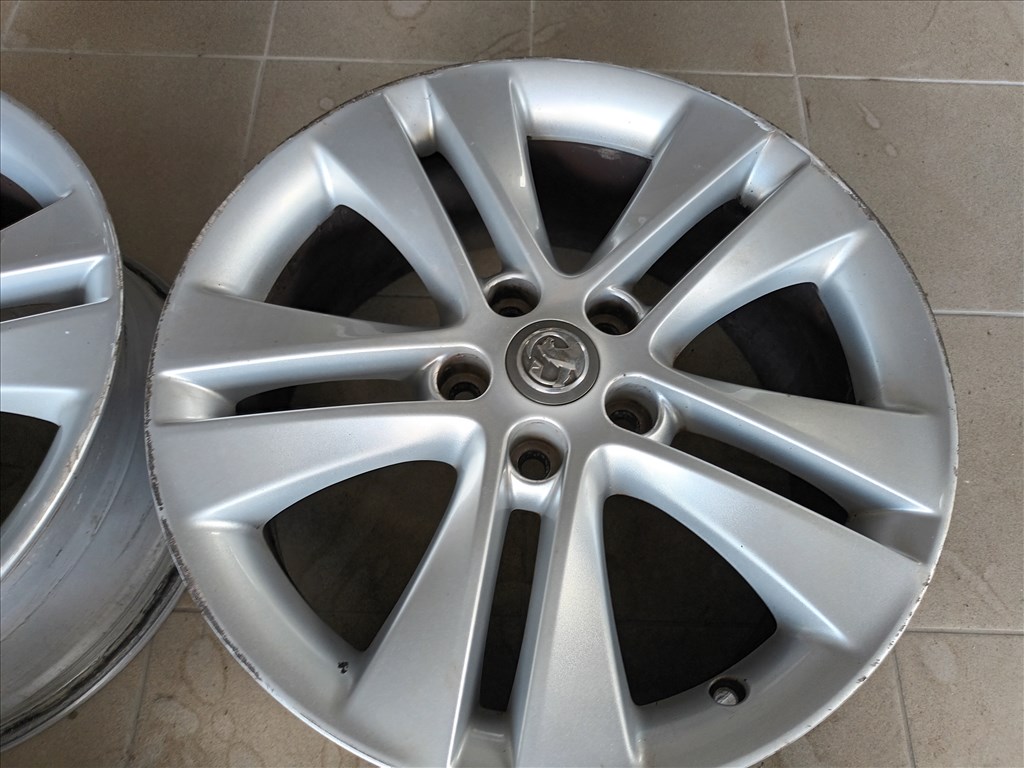 Opel j astra c zafira 5x115 lyukosztású 8JJ 18 as használt (gyári felni) alufelni Tkn 15 3. kép