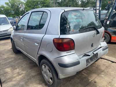 Toyota Yaris 1.4D bontott alkatrészei