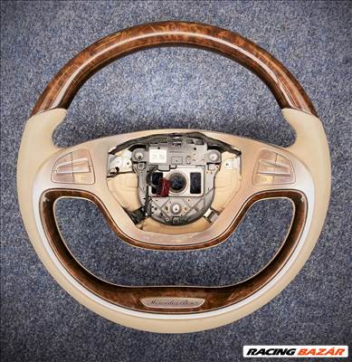 Eladó Mercedes S-osztály W222 hibátlan baige fakormány, fekete kormány, akár cserélve. Bp/posta