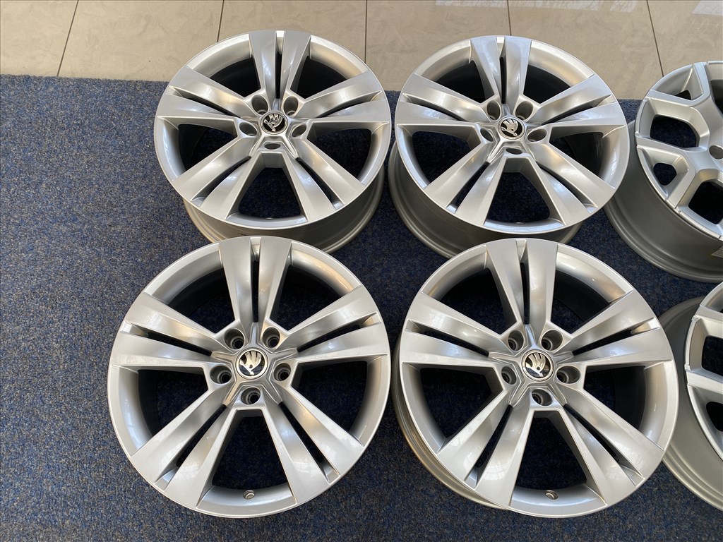 Skoda 18 gyári alufelni felni, 5x112, Kodiaq Octavia (3554) 3. kép