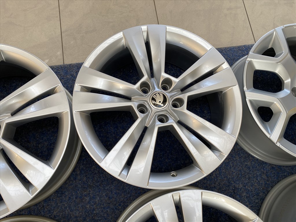 Skoda 18 gyári alufelni felni, 5x112, Kodiaq Octavia (3554) 6. kép