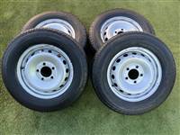 5x130 16" Renault Master gyári lemezfelni 225/65 R16C újszerű nyári gumikkal