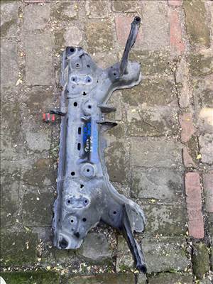 Ford Fiesta Mk6 Motortartó bölcső 