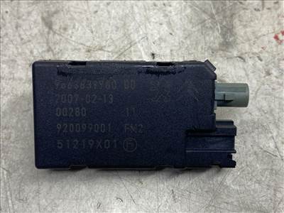 CITROËN C4 Grand Picasso I (UA_) 1.8 i 16V Antenna Erősítő #38196# 9663839980
