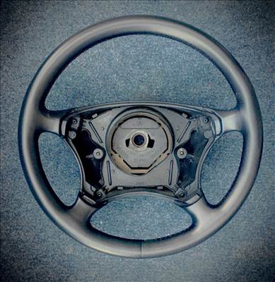 Eladó Mercedes MB S-Class hibátlan kormányok. 2000-2020. Bp/posta