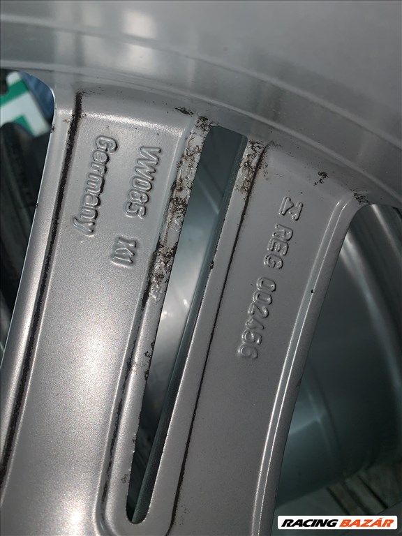  5x112 lyukosztású 8J 18" használt Mallory volkswagen (gyári felni) alufelni 5. kép