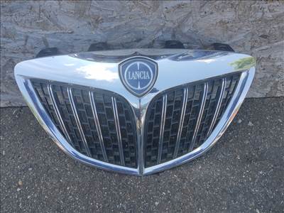 185154 Lancia Delta 2008-2014 Díszrács, a képen látható sérüléssel 735485930