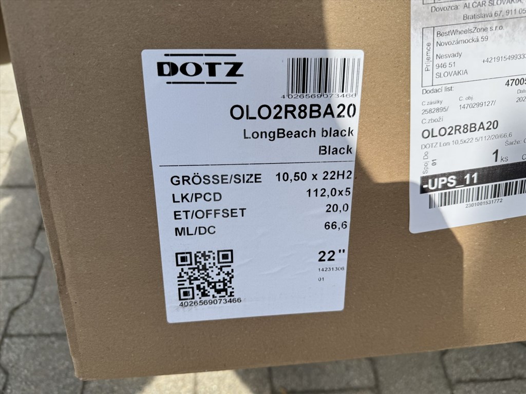 R22 5x112 (66,6) DOTZ LongBeach Black 10.5J ET20 audi RS6 RS7 Q8 SQ8 RSQ8 7. kép