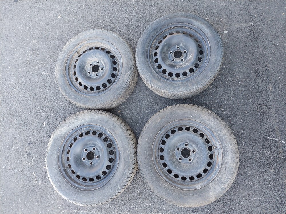 Audi A2-Skoda Fabia-Octavia I-VW Polo kerék garnitúra téli gumikkal 15 zoll 8Z0601027 1. kép