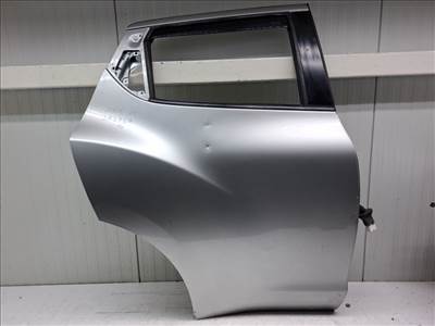 Nissan Juke (F15) jobb hátsó ajtó