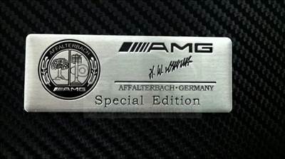 MERCEDES AMG EMBLÉMA 