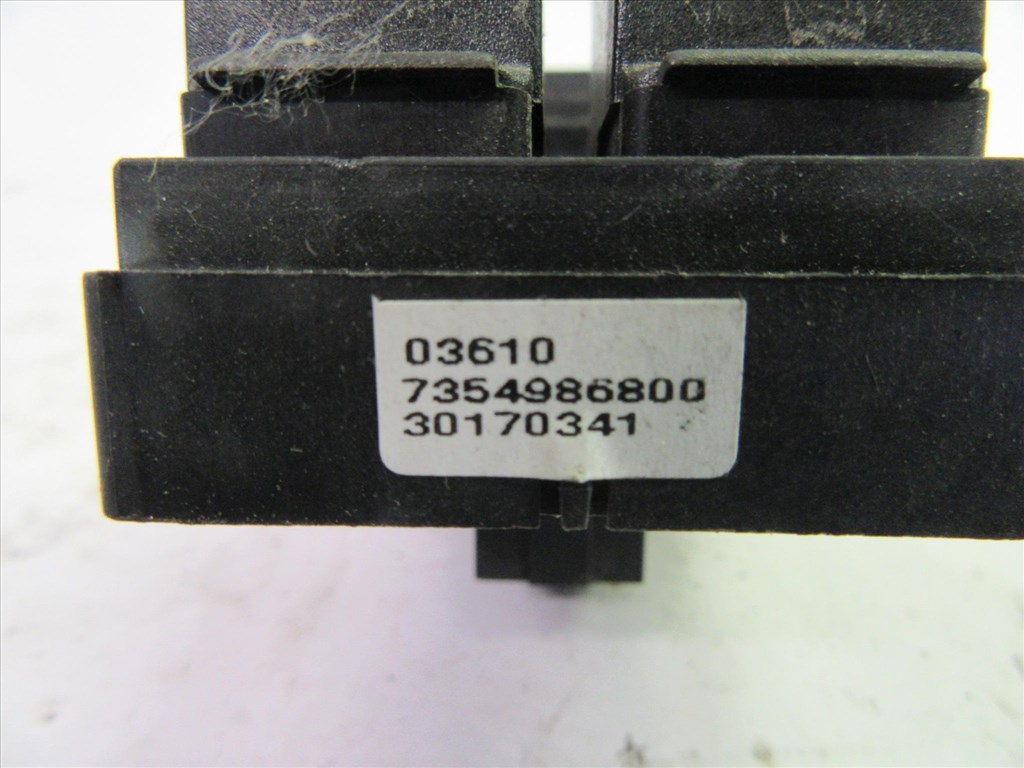 Fiat Doblo III. 735498680 számú, bal első ablakemelő kapcsoló 4x 3. kép