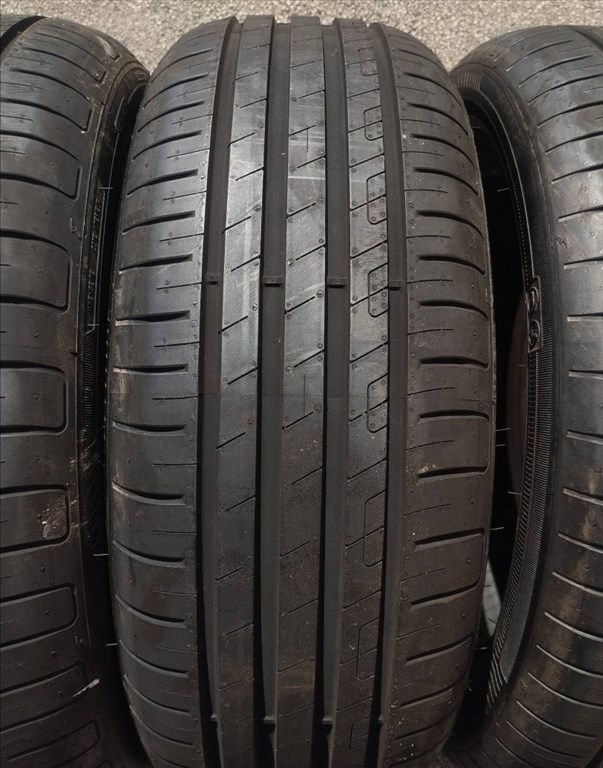 Új 205/55 17 Goodyear nyári gumi r17 " 1. kép